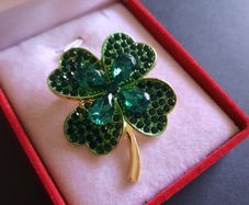 Lucky Clover Leaf Irish Brooch Green Shamrock Four Leaf Clover Crystal Pin Badge