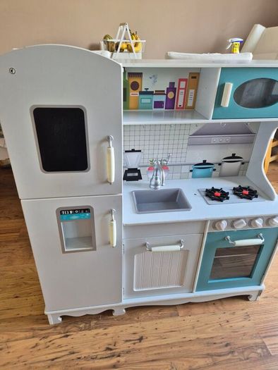 toy kitchen