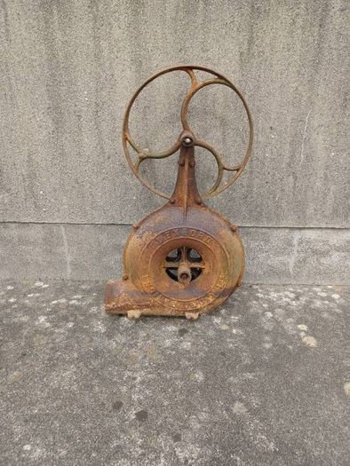 bellows