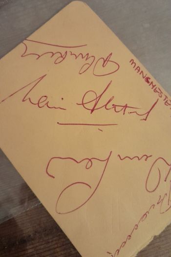 Denis Law - Manchester United - Autograph