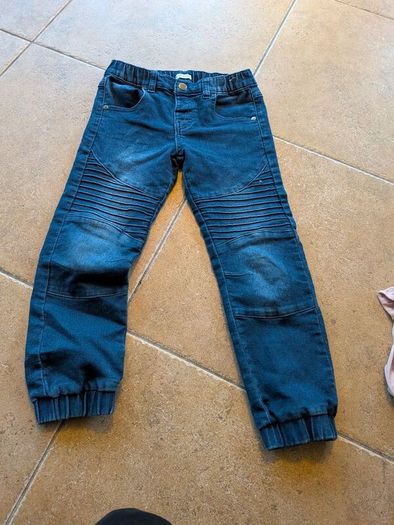 Large clothes bundle: girls 6-7
