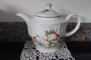 Churchill Victorian Orchard Teapot