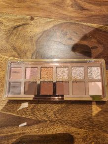revolution the true icon  palette