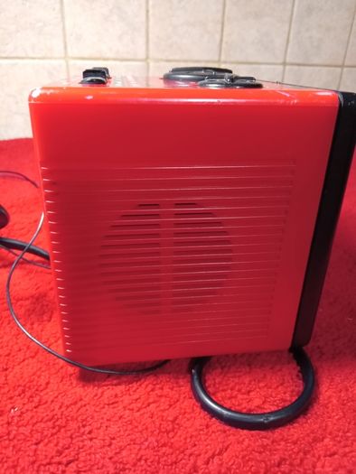 1980s Academy Am/fm  Cube Clock Radio