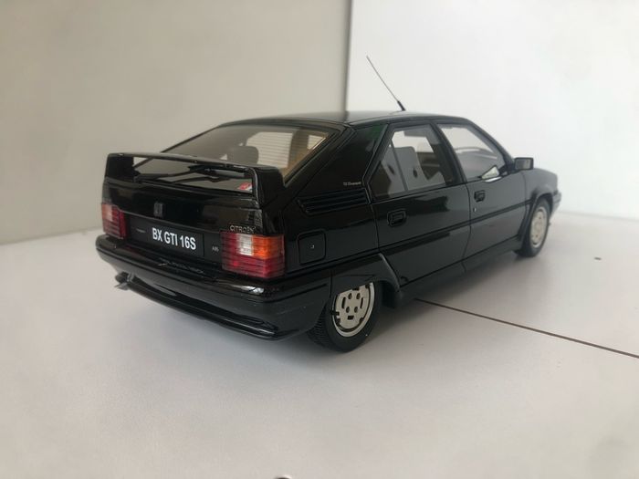 model cars Autoart, minichamps, Otto, Norev etc