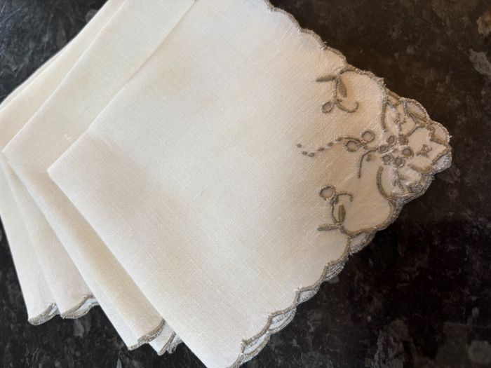 Vintage Set of 6 Embroidered Napkins