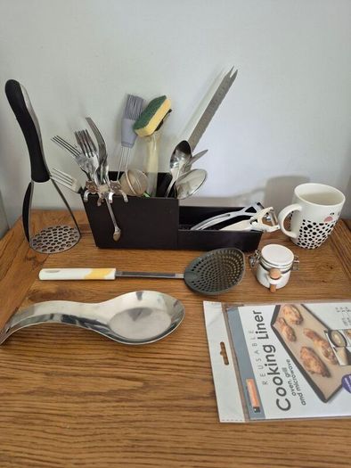 Glasses, cutlery etc.