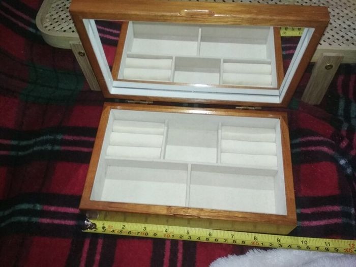 Wooden Jewelry box with mirror