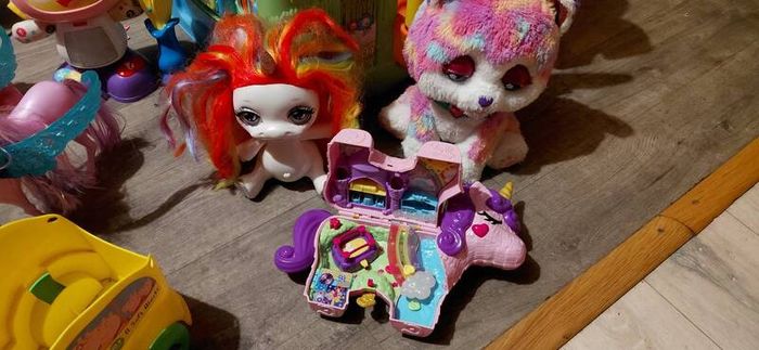 toys