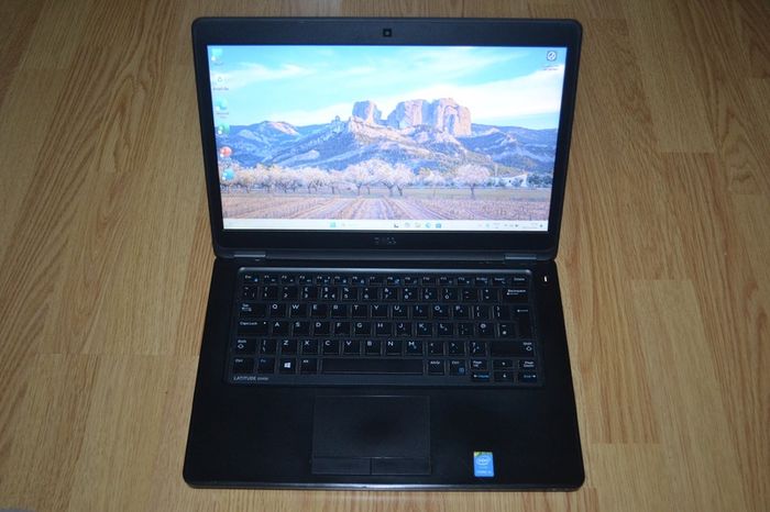 Dell Latitude E5450 Core i3 Laptop with HDMI + Microsoft Office