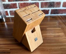Zwillingd Bamboo Knifes Stand