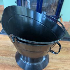 De Vielle 16" Waterloo Coal Bucket