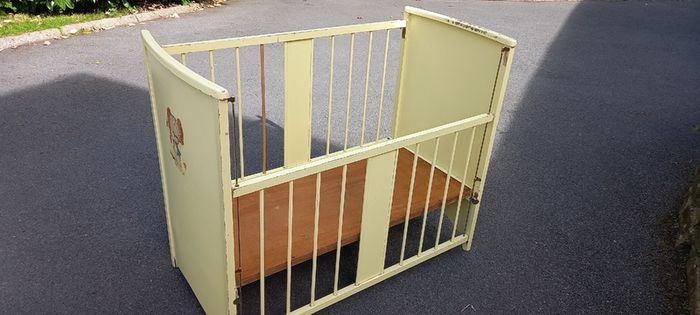 Vintage wooden cot