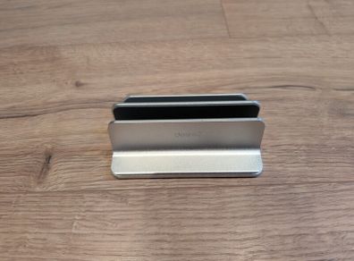 Vertical Laptop Holder