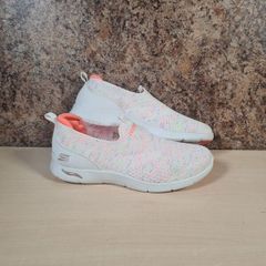 womens SKECHERS ARCHFIT REFINE air cooled trainers slip on Size UK 3 EU 36 (AT2)