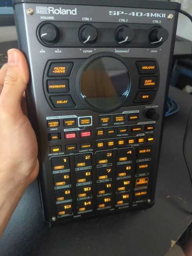 SP-404 MKII sampler