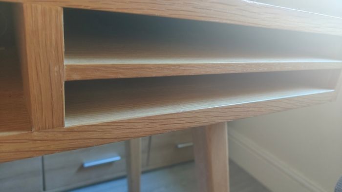 desk