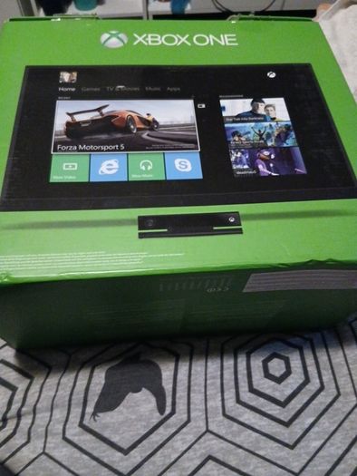 xbox one boxed with kinect