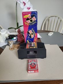 Card automatic shuffler