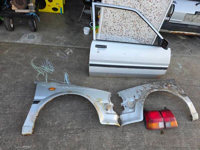 toyota starlet breaking