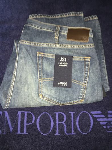 Armani Jeans regular fit size 40/32