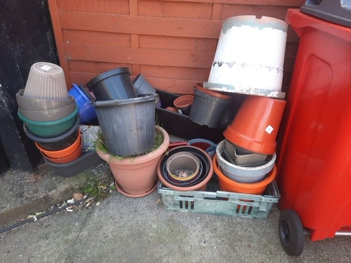free gardening pots all sizes