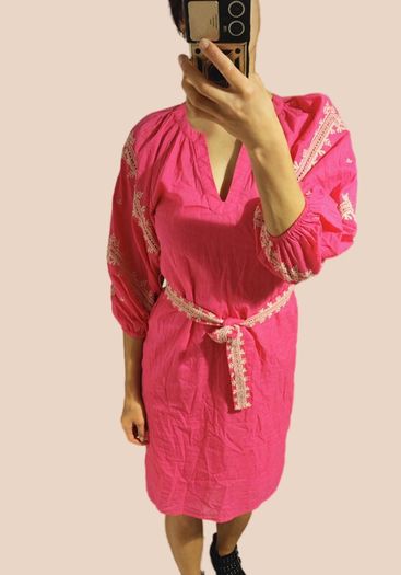 New pink dress Woolworth XS with embroidered details, cinched at the waist with a matching fabric belt