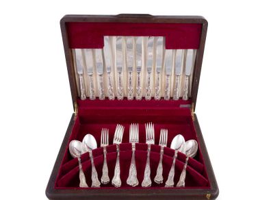 Newbridge and Bee Moynihan Sterling Silver Cutlery Set. 1966 Sword of Light mark. Wooden Case, 2,650 grams
