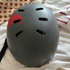 Snowboarding helmet
