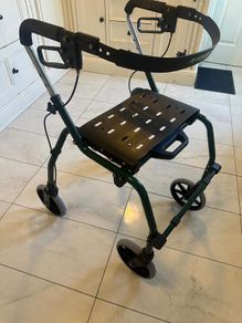 Ovation aluminium Walker / Rollator walking aid