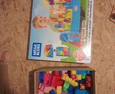 MEGA Bloks Building Blocks Build 'N Learn Table Blue and Red