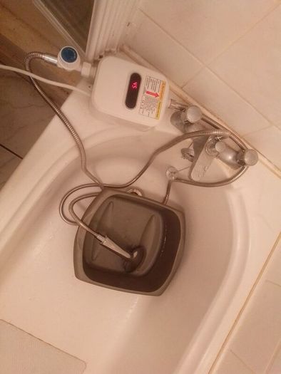 Electric shower simple plug and play only 3500 watts