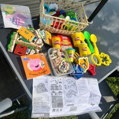 Playtive Junior Build-Your-Own Farm Puzzle