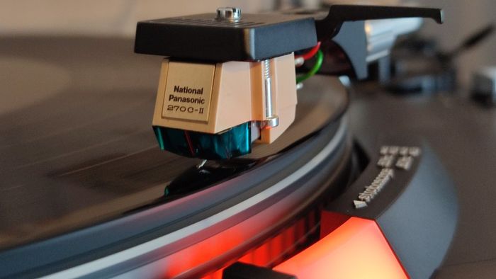 CLASSIC Technics SL-1900,FullAuto, Turntable.Direct Drive. Full service.