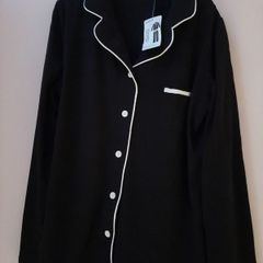 New  top tag attached size 22/24