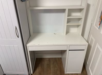 Ikea Micke Desk