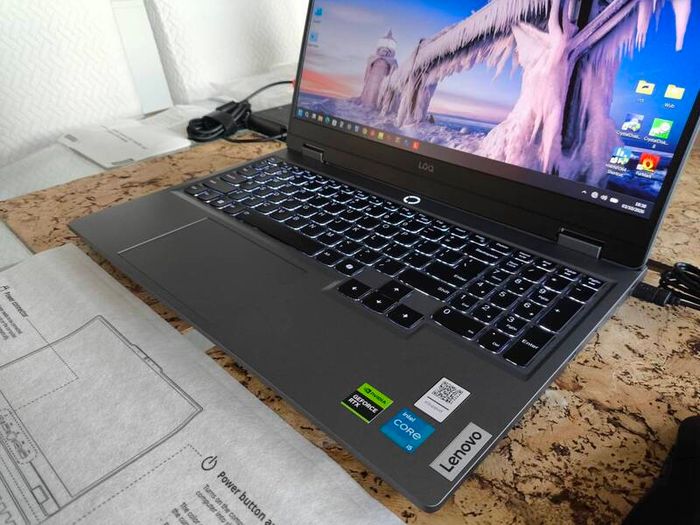 Gaming Laptop Lenovo Loq i5 12450hx 8/12 RTX4050 6gb 105w 16gb Ddr5 512GB Nvme 15.6" 144hz 1080p 300nits 100% sRGB Win11 Warranty Receipt