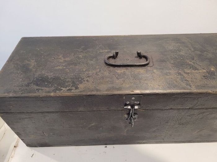 carpenters vintage tool box