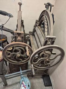 Antique Wringer Mangle
