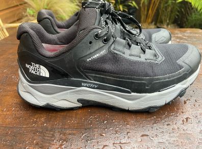 The North Face size 5.5