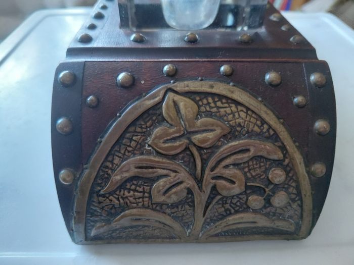 Antique double ink well desk stand