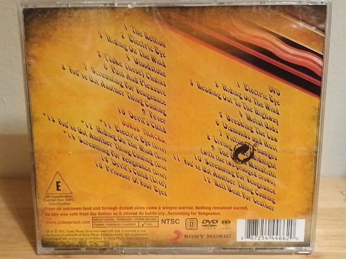Judas Priest Screaming For Vengeance 30 Anniversary CD & DVD Album