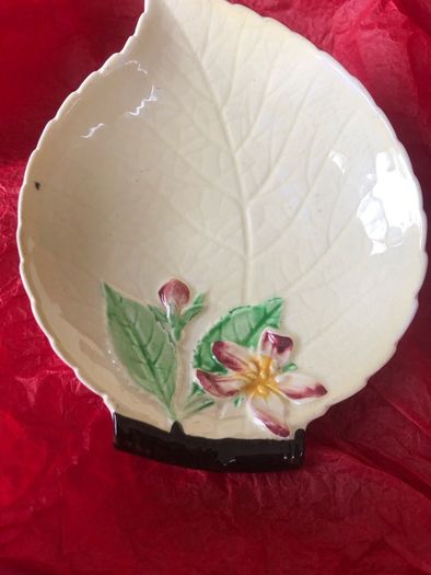 Carlton Ware Leaf Dish