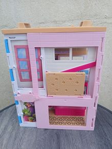 Foldable Barbie House