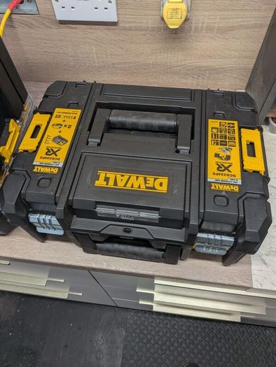 Dewalt T staks x3