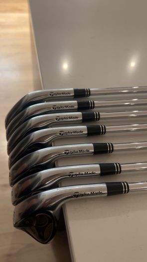 Taylormade R7 Irons and Taylormade stand Bag