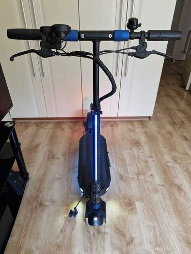 Apollo Explore V1 (1000W) - Needs brake service & tube