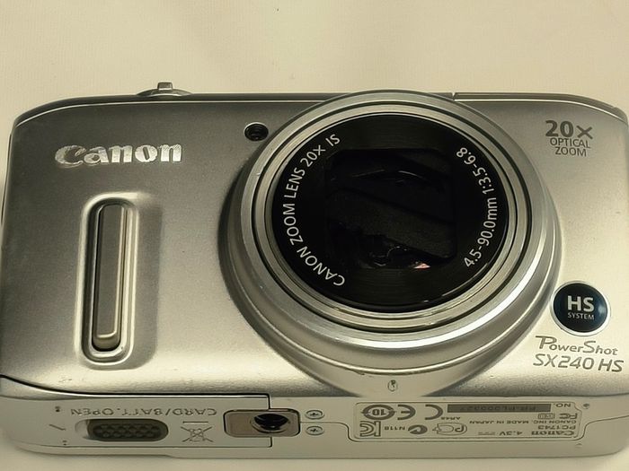 Canon PowerShot SX240 HS Digital Camera 12.1MP 20x Optical Zoom,  Silver