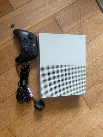 XBox One S 1tb