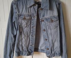 Denim Jacket .size 10